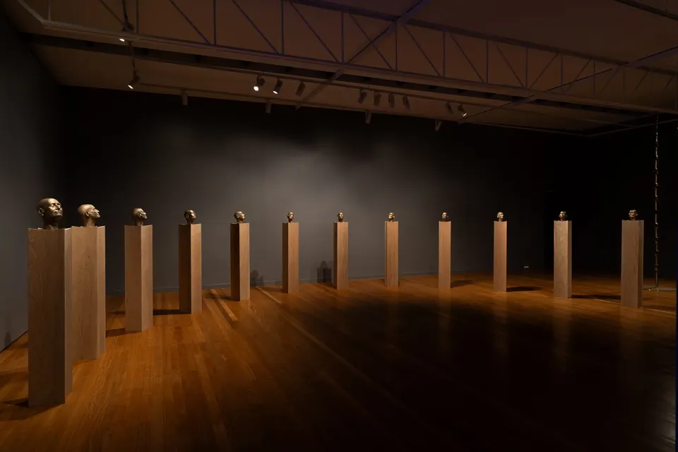 Un-Becoming Monuments