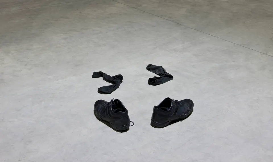 Wilfredo Prieto, two shoes and two socks