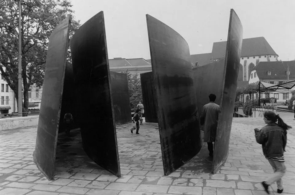 Richard Serra, Intersection