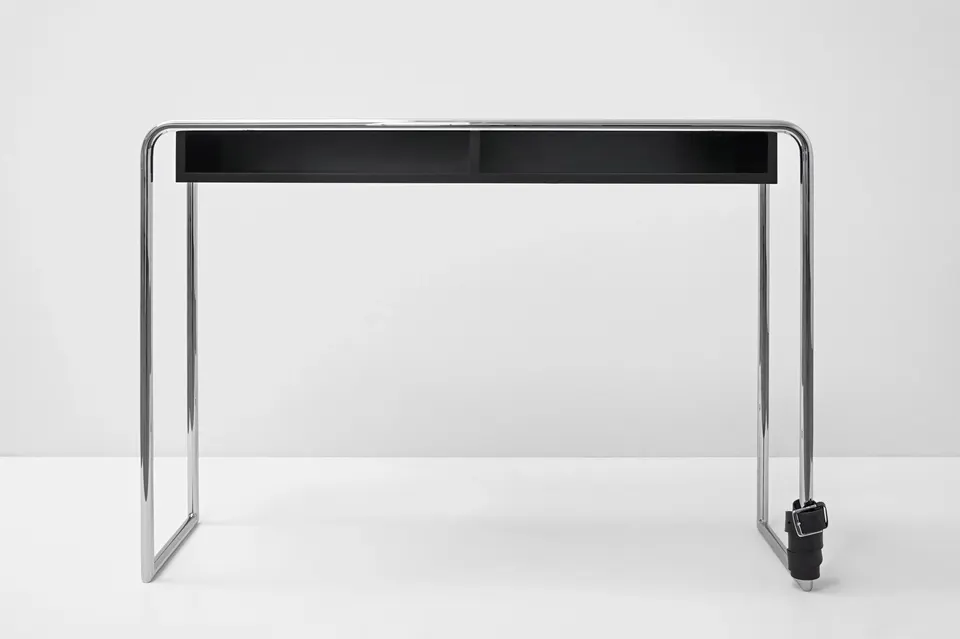 Monica Bonvicini, Home is Where You Leave Your Belt