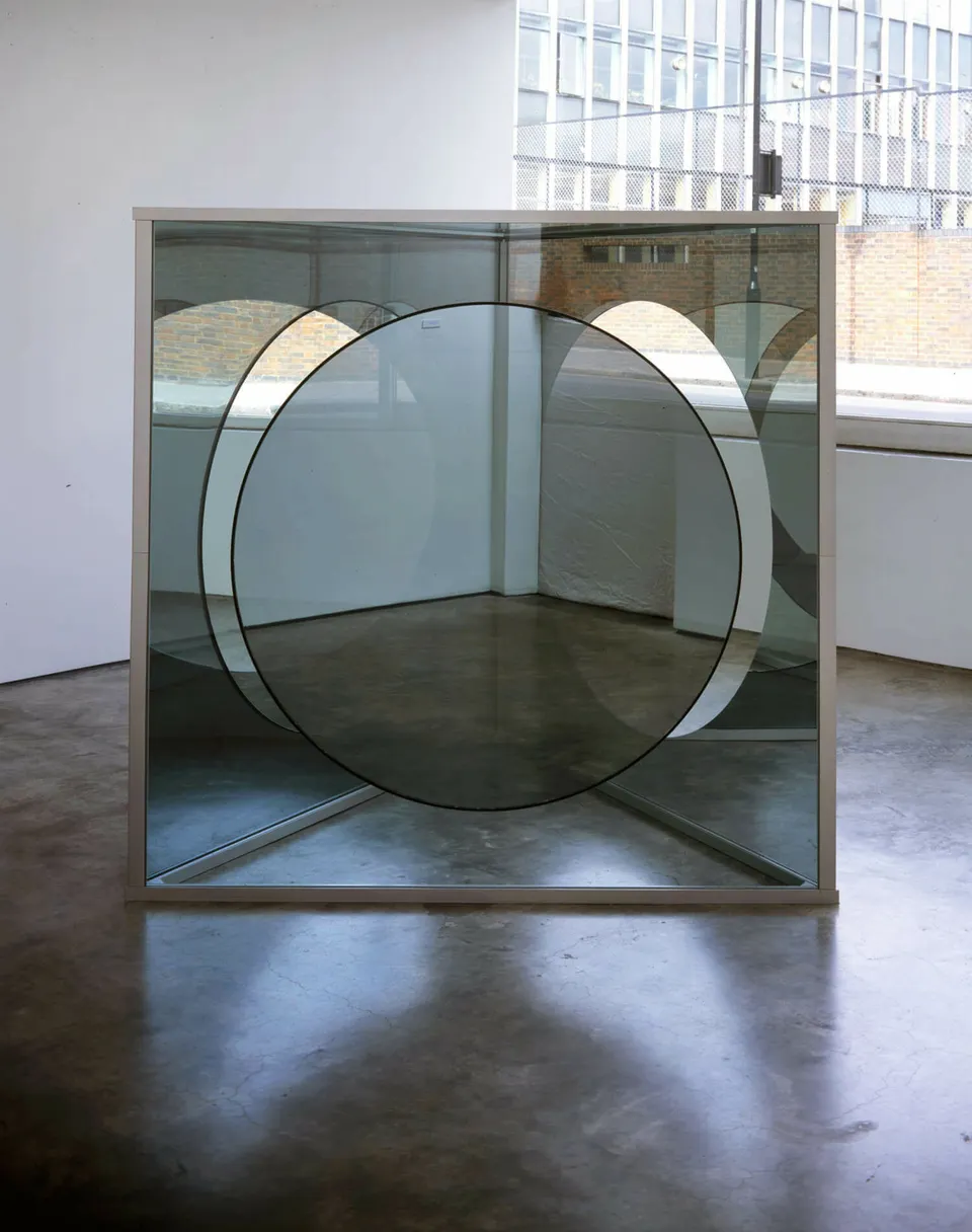 Dan Graham, Triangular Pavilion with Circular Cut-Out Variation C