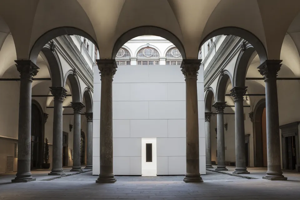 Anish Kapoor, Void Pavilion VII