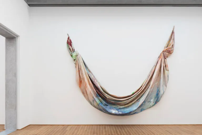 Sam Gilliam, Bow Form Construction