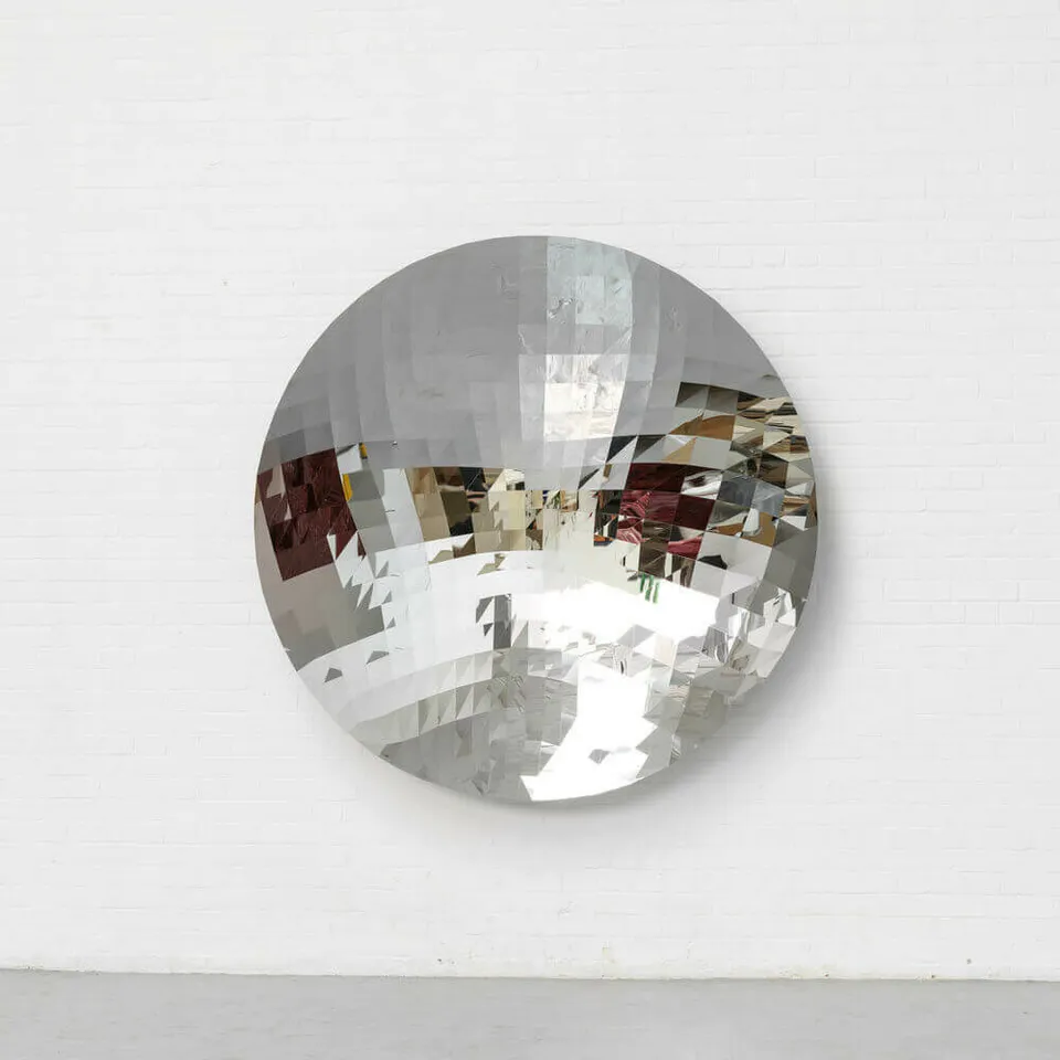 Anish Kapoor, Random Triangle Mirror