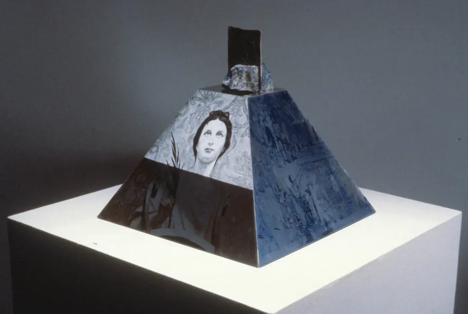 ROBERT RAUSCHENBERG, Araucan Mastaba / ROCI CHILE