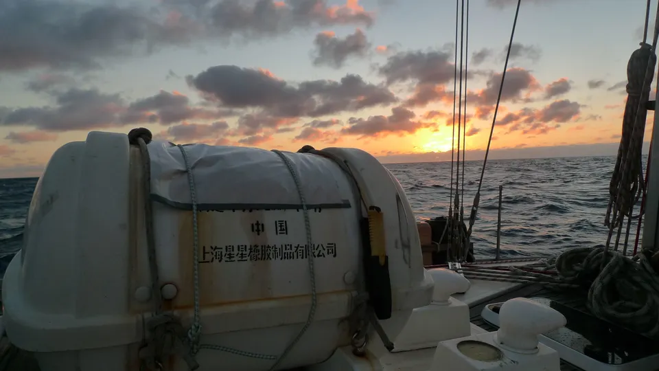 Runo Lagomarsino, Trans Atlantic Thirty-two