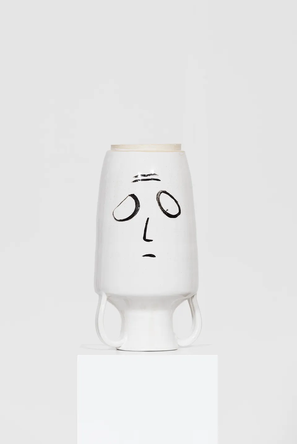 Judith Hopf, erschöpfte vase