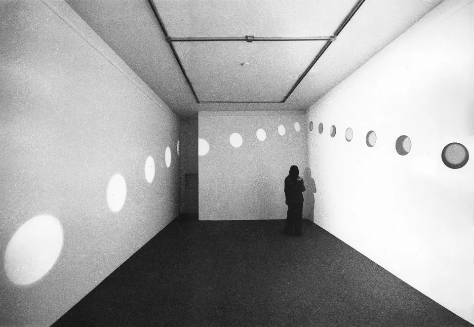 Nancy Holt, Mirrors of Light II
