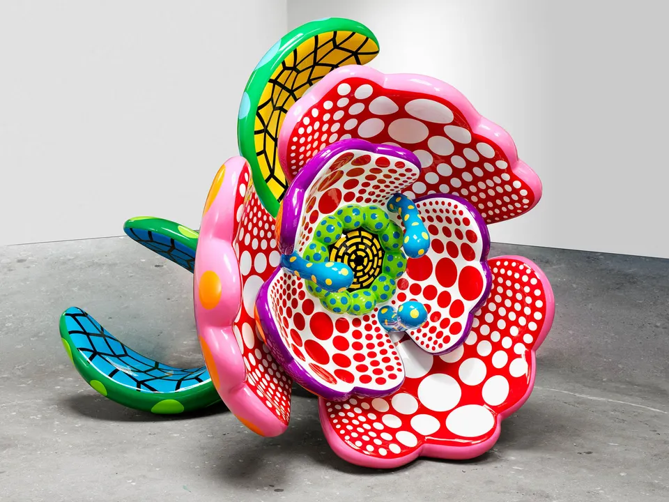 Yayoi Kusama, I Spend Each Day Embracing Flowers