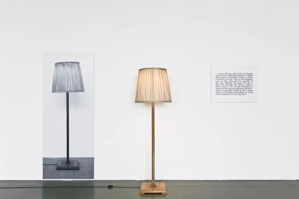 Joseph Kosuth, One and Three Lamps [Etym.]