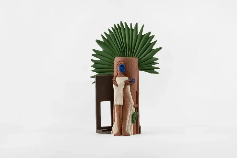 Nina Surel, She Came From the Inland Winds, Wraped in Light and Clothed in Silence