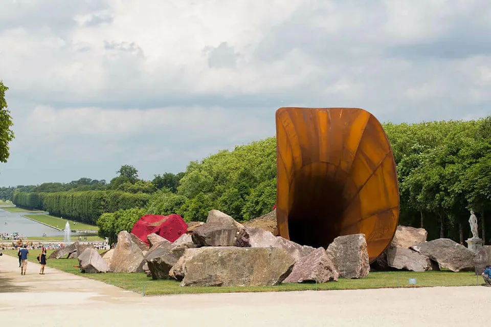 Anish Kapoor, Installation view