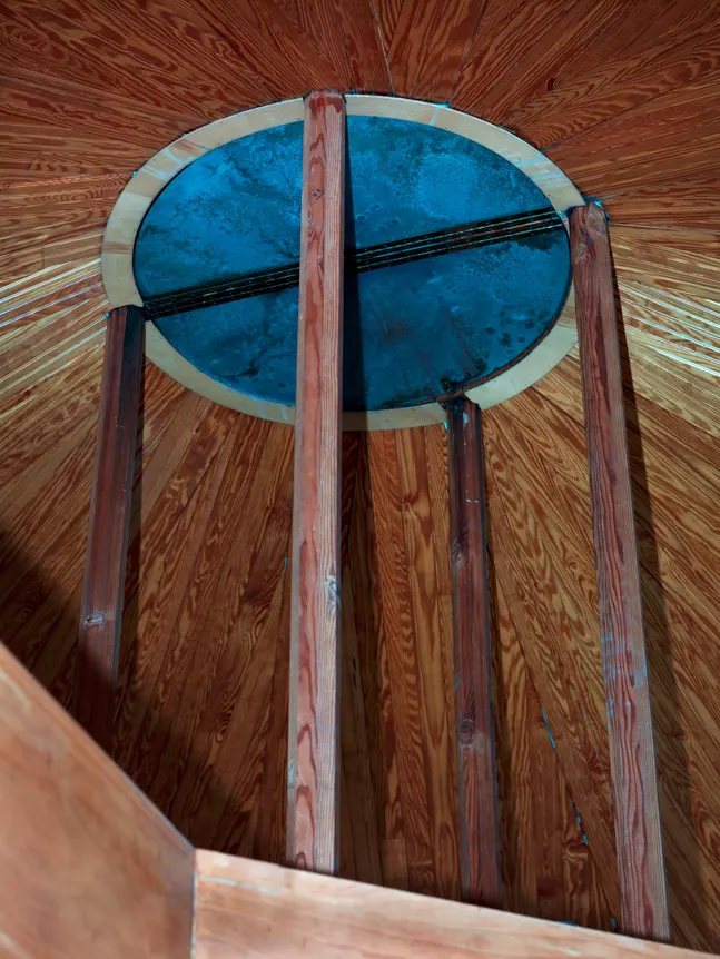 Roe Ethridge, Studio Ceiling