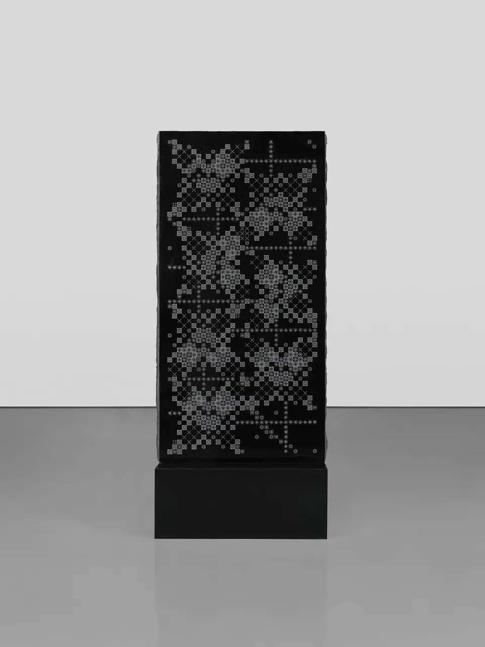 Ding Yi, Appearance of Crosses Stele 2025-1