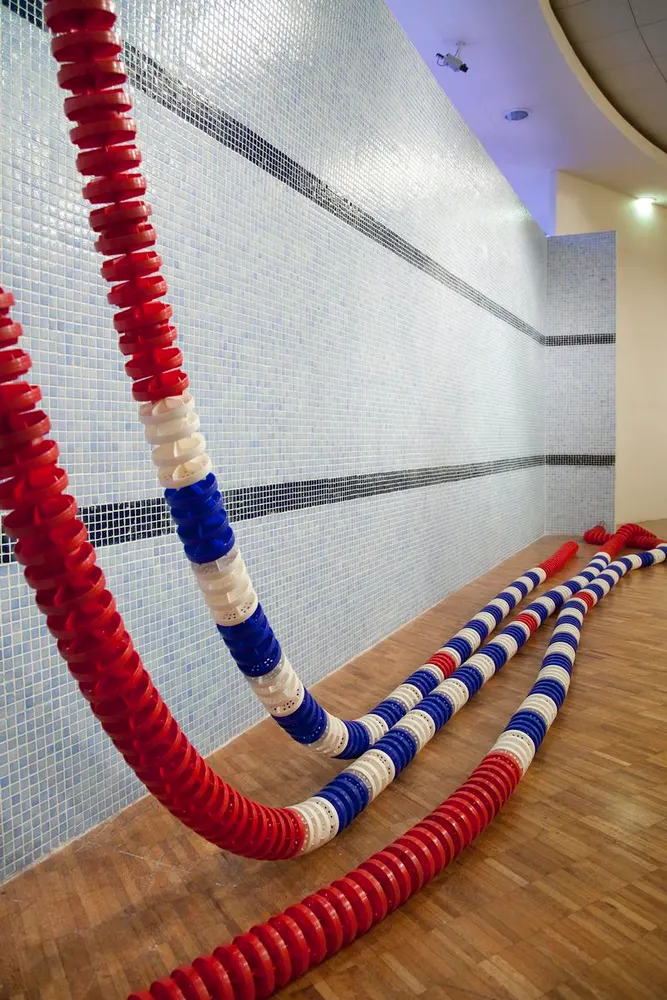 Sofía Táboas, alberca semi-olímpica para muro