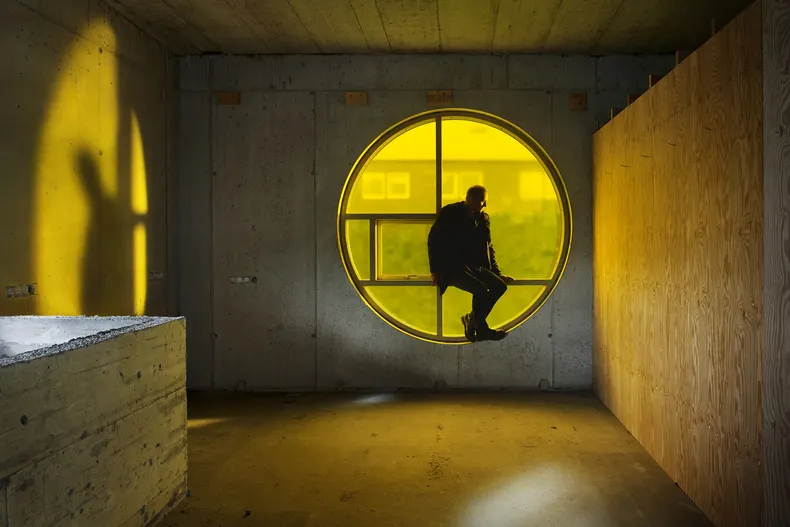 Isaac Julien, midnight sun (playtime)