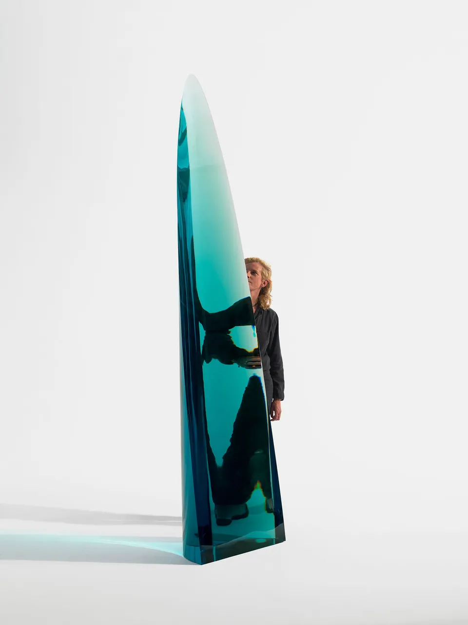 Fred Eversley, Untitled (cylindrical lens)