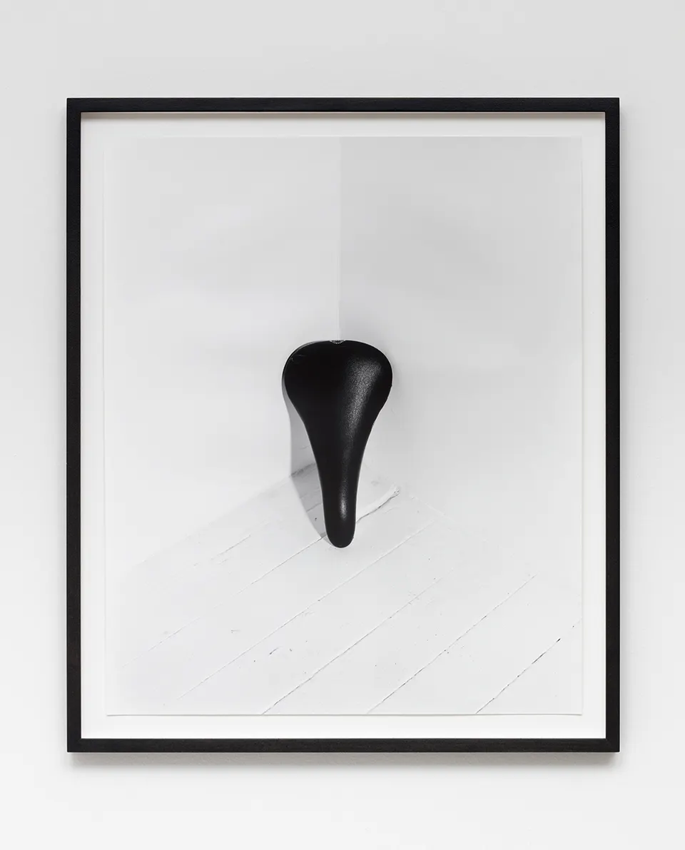 Talia Chetrit, bike seat