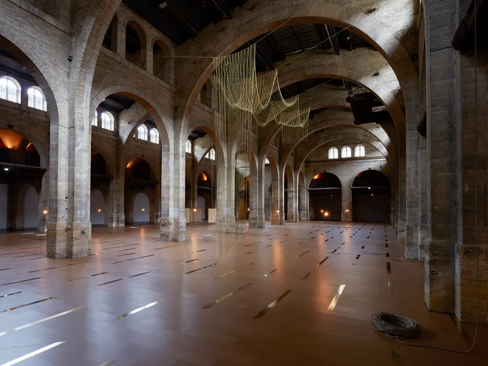 Leonor Antunes, le plan pliable
