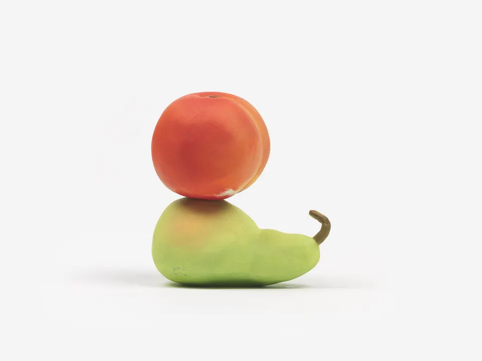 Urs Fischer, Peach and Pear