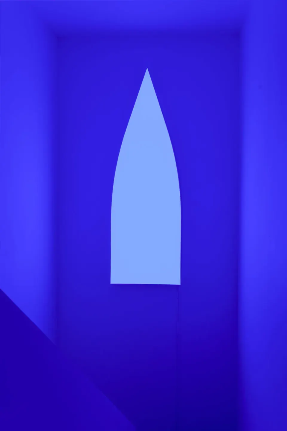 Pamela Rosenkranz, Alien Blue Window (500 S Buena Vista St, Menet)