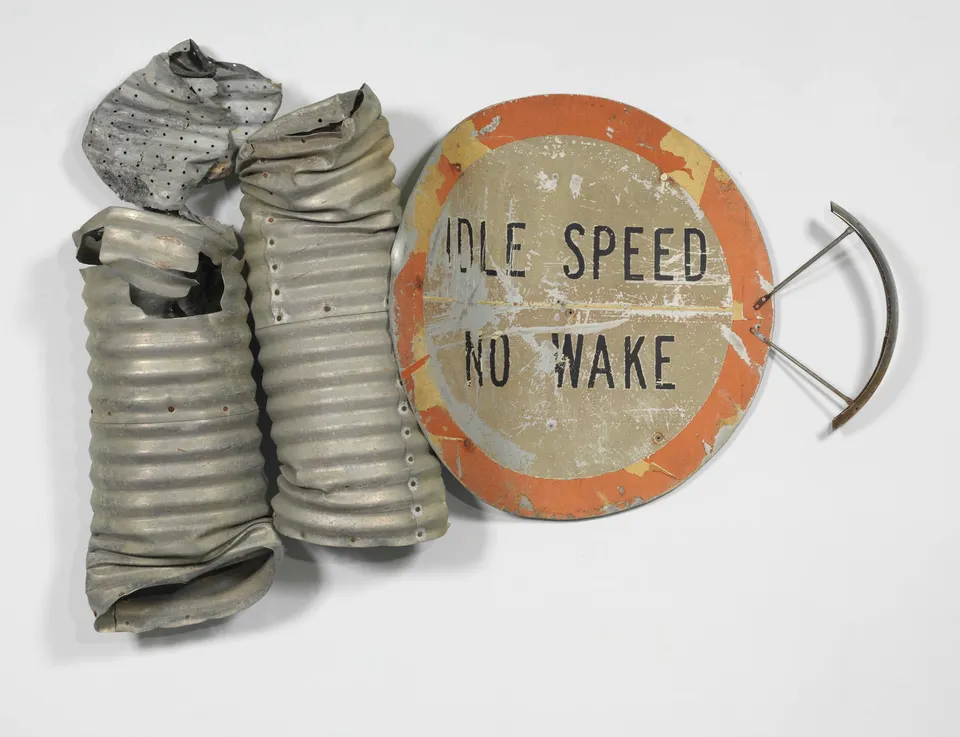ROBERT RAUSCHENBERG, No Wake Glut
