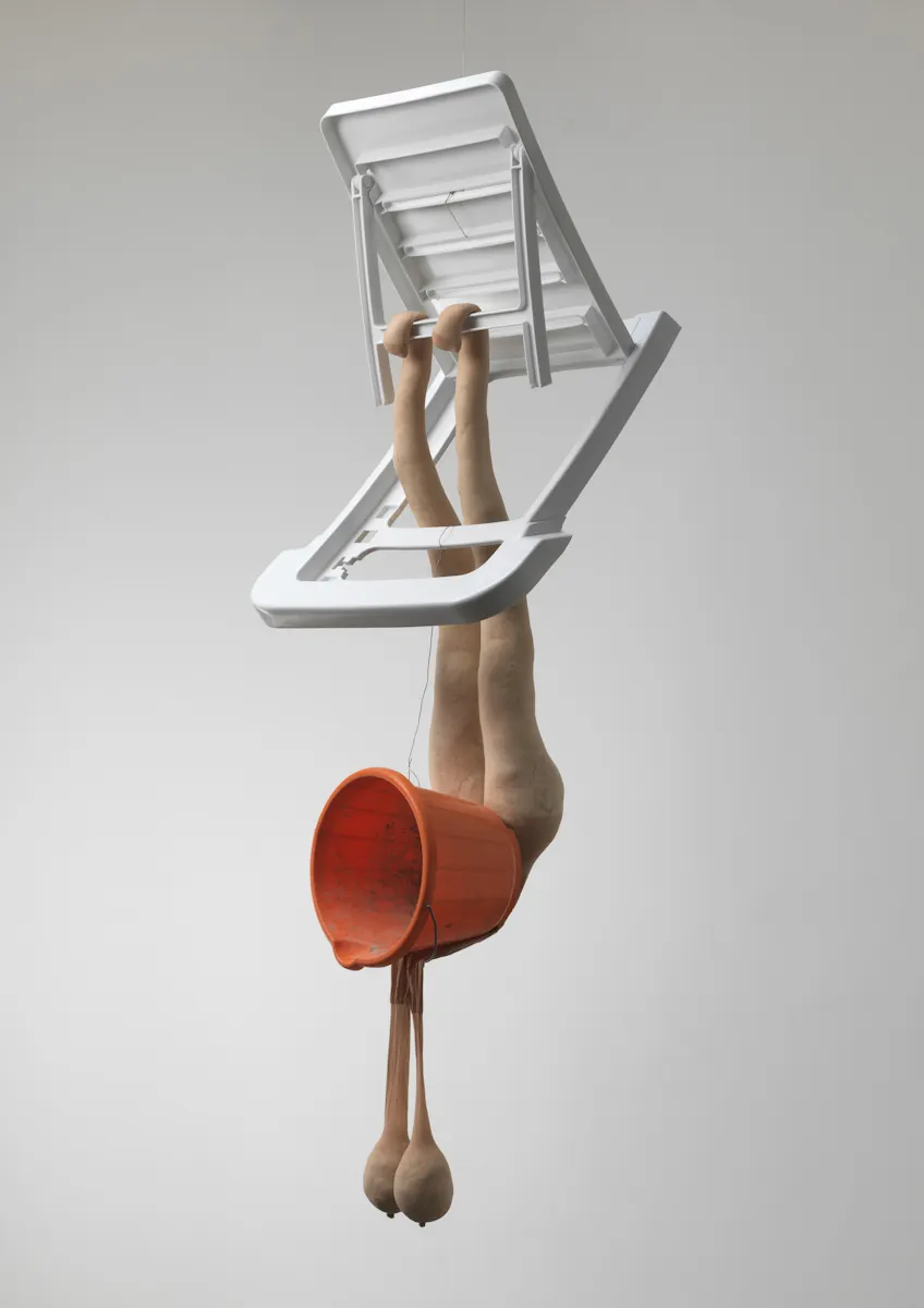 Sarah Lucas, Lounger 1