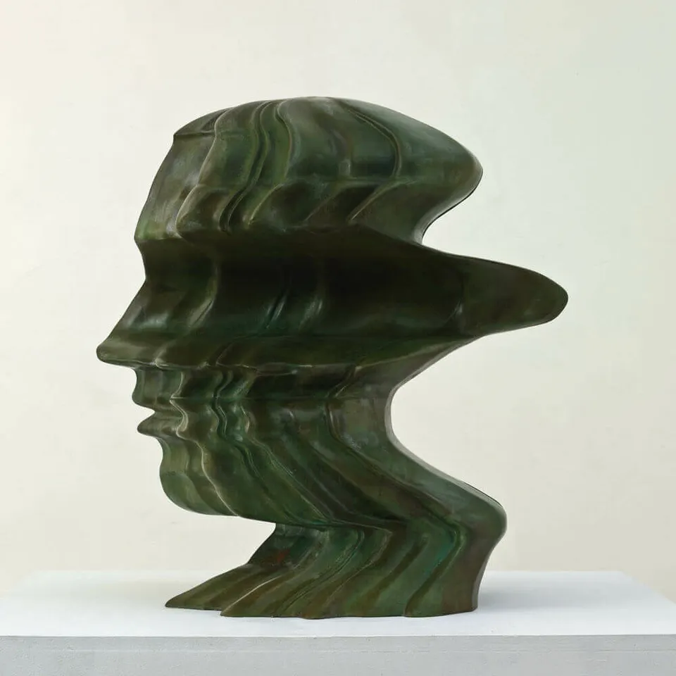 Tony Cragg, Relatives