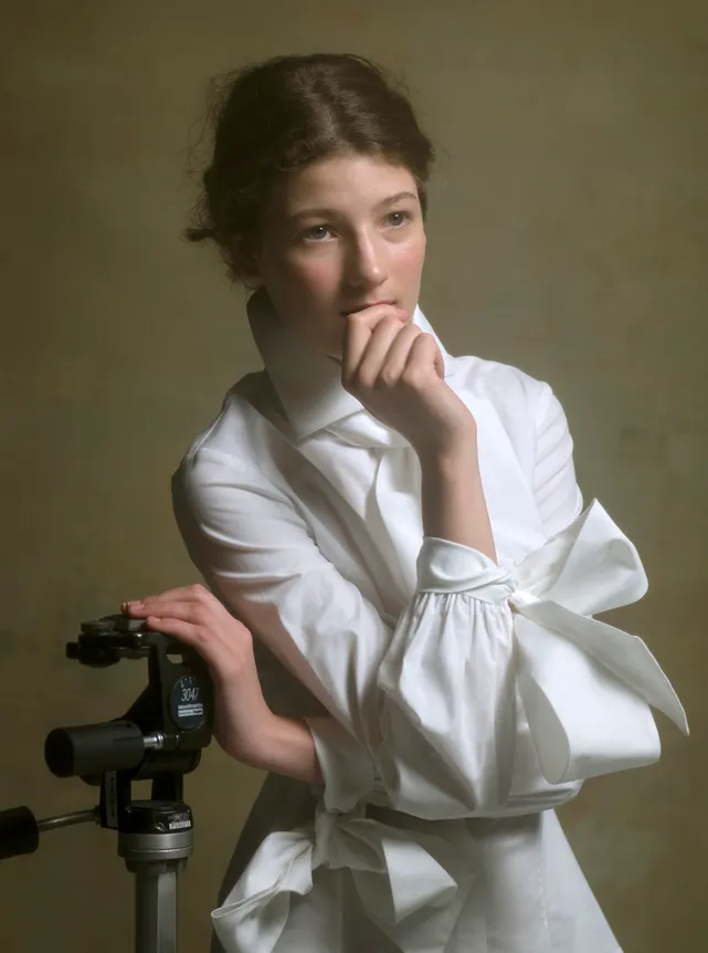 Roe Ethridge, Deborah Muller with Tripod