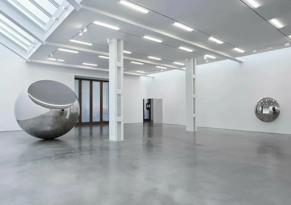 Anish Kapoor, Installation view