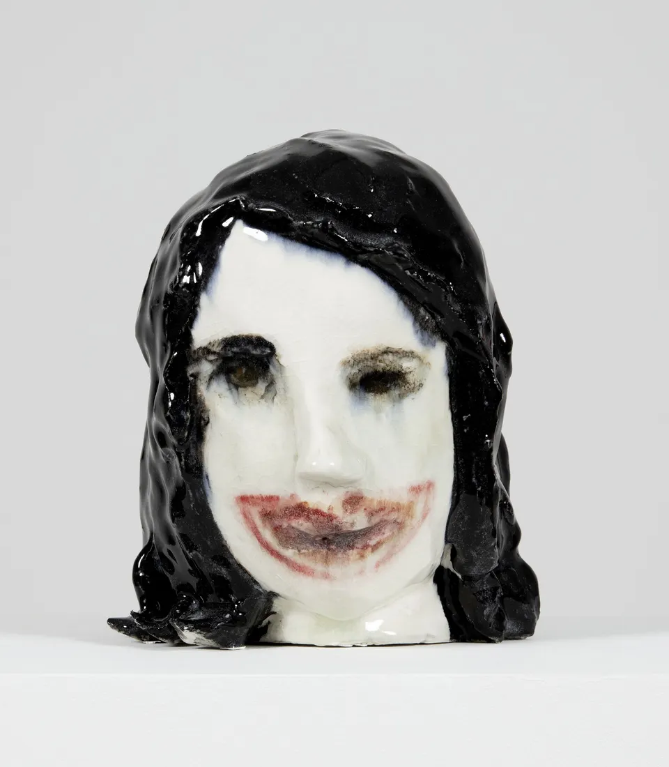 Klara Kristalova, Traces