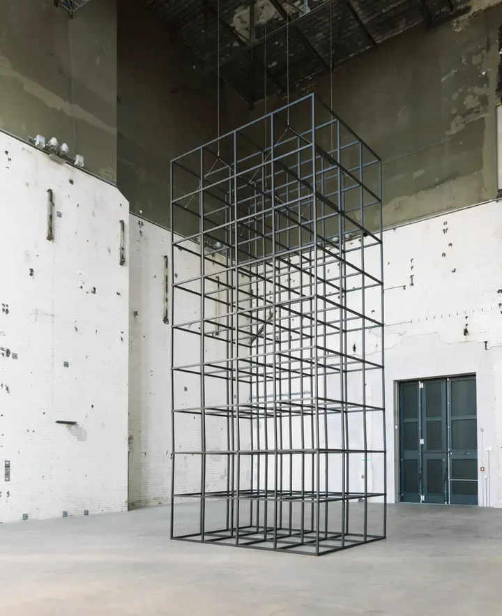 Mona Hatoum, all of a quiver