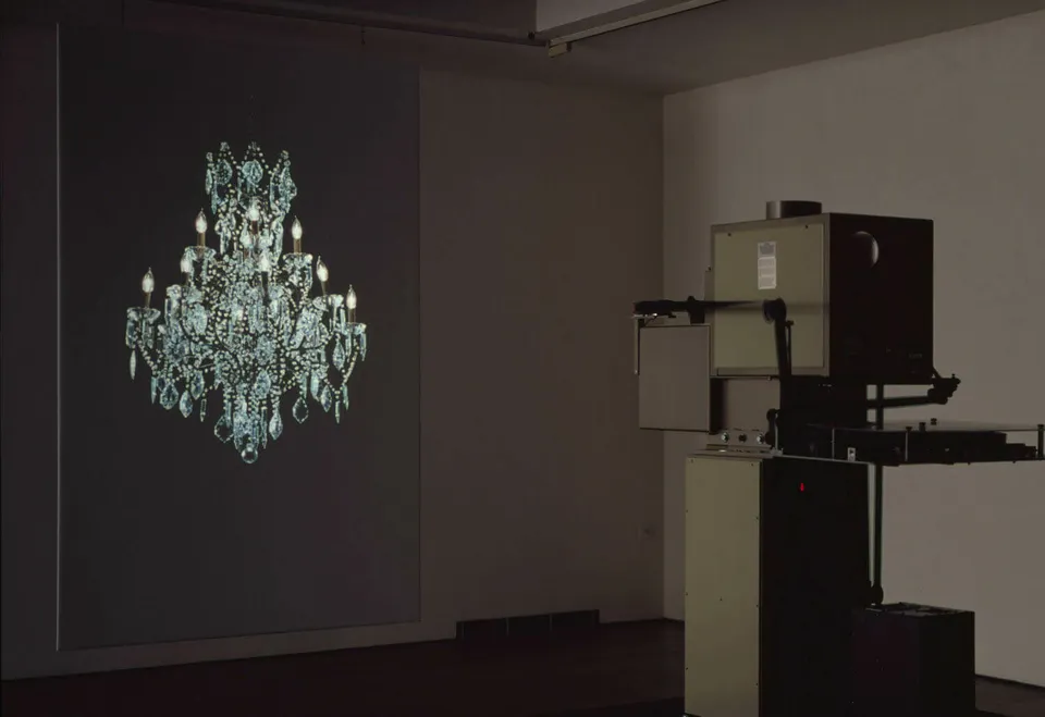 Rodney Graham, Torqued Chandelier Release