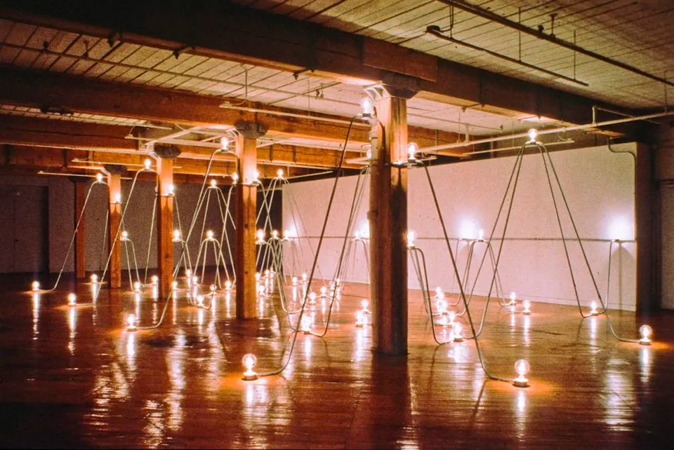 Nancy Holt, Electrical System