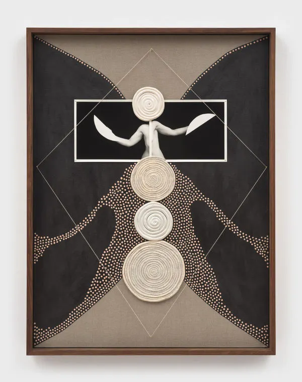 Sheree Hovsepian, Holist
