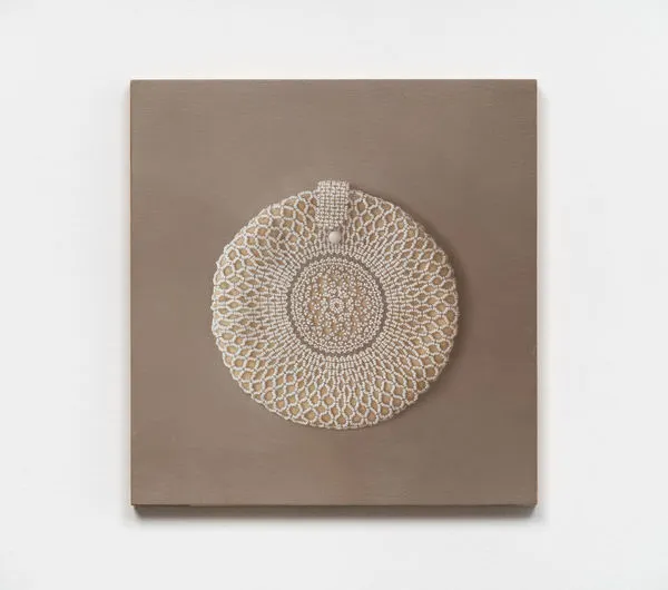 Victoria Gitman, On Display