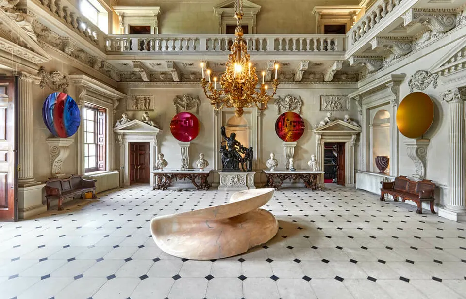 Anish Kapoor, Installation view