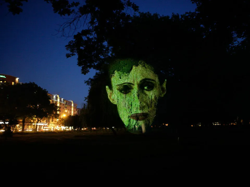 Tony Oursler, The Influence Machine