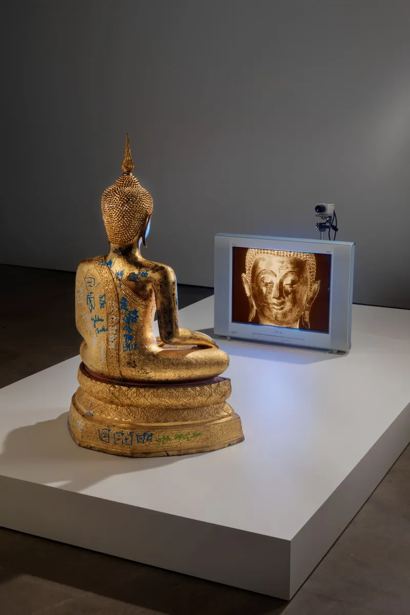 Nam June Paik, Golden Buddha