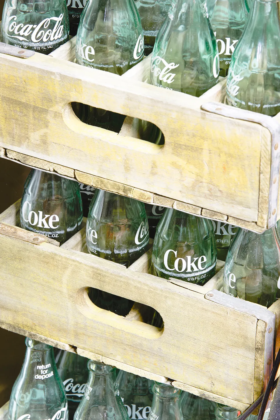 Roe Ethridge, Coke Bottles