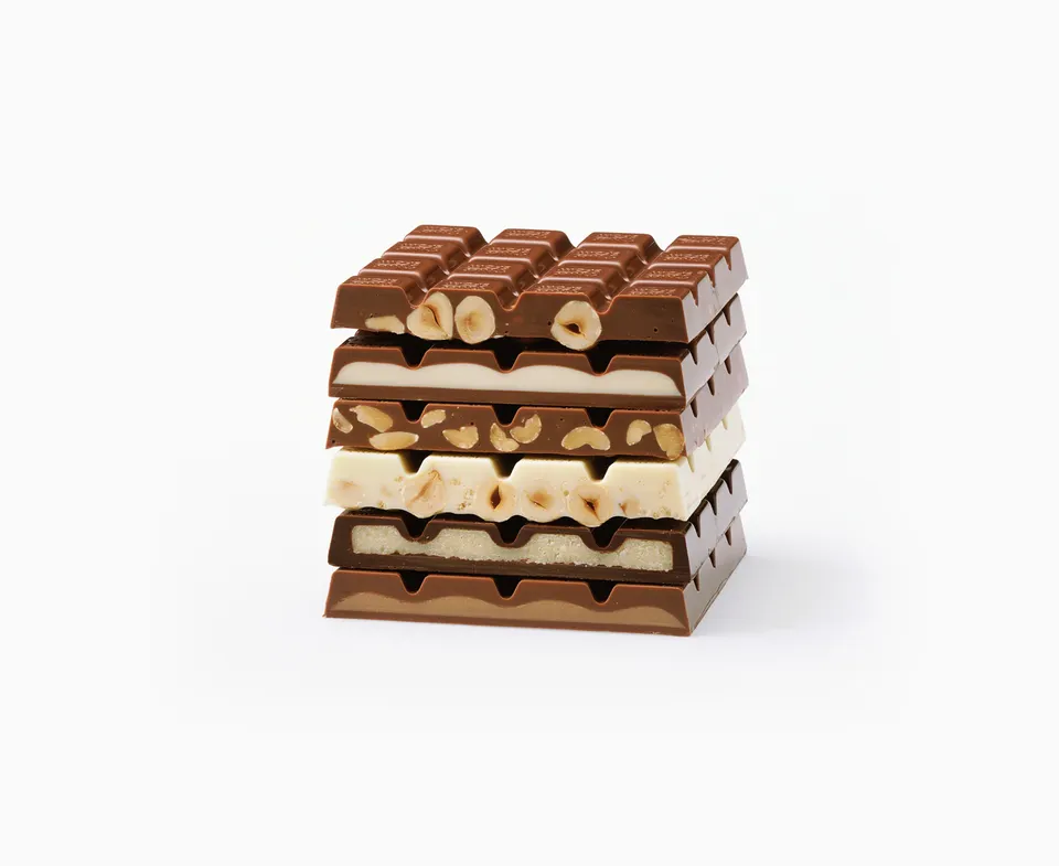 Christopher Williams, RITTERSPORT Von oben nach unten/from top to bottom 100g Tafeln/100 g Bars Offizieller Produktname/Official Product Name/Ean Code Bar/ UPC Code for Case/Bars per Case Voll Nuss/Whole Hazelnuts/4000417019004/050255013005/10 Joghurt/Yogurt/4004170270 09/0525502700/12 Voll Erdnuss/4000417266202/.../10 W...