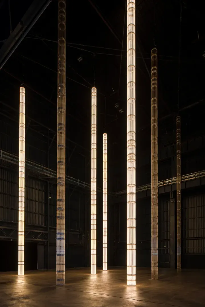 Cerith Wyn Evans, StarStarStar/Steer (Transphoton) I