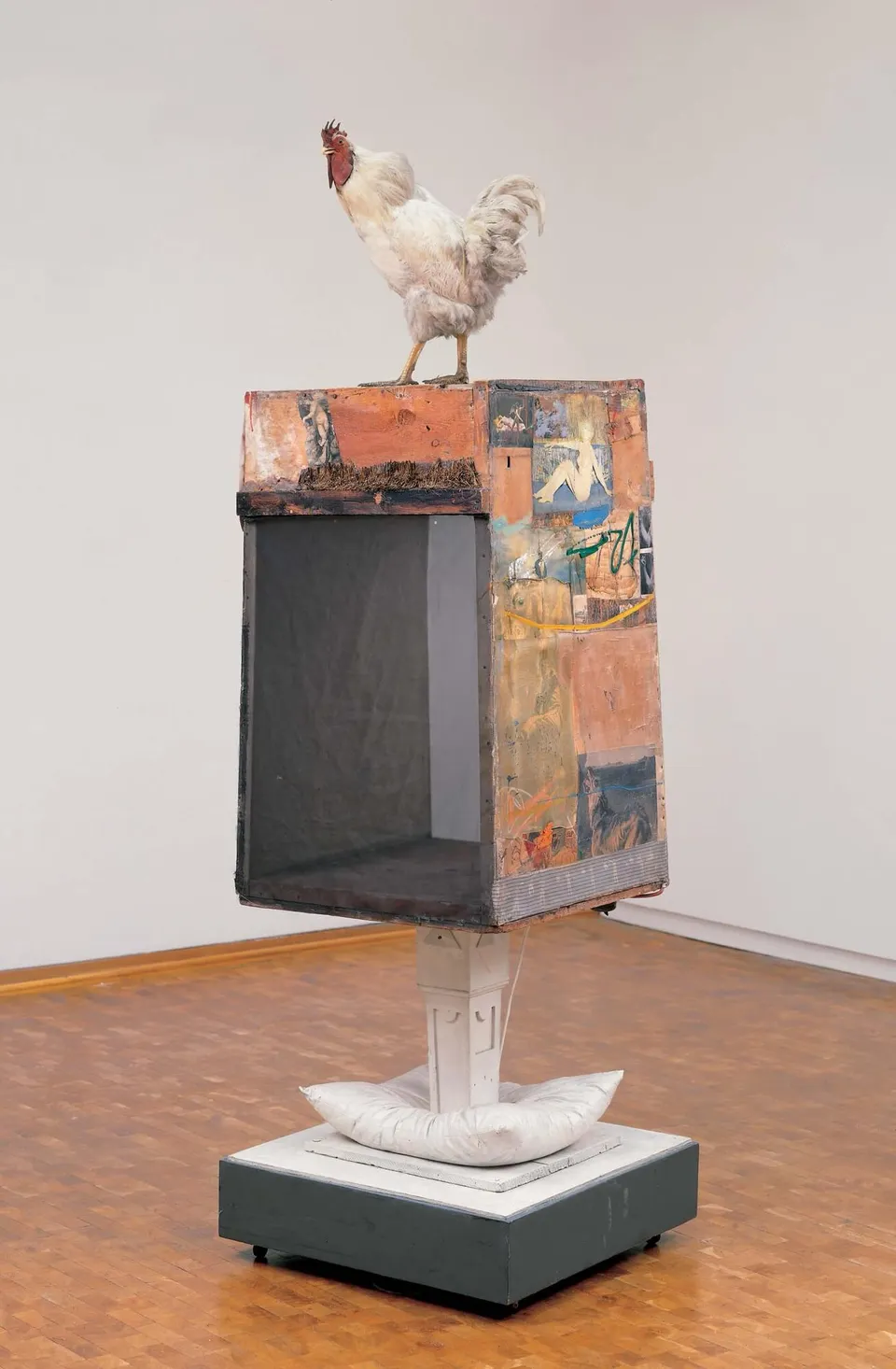 ROBERT RAUSCHENBERG, Odalisk