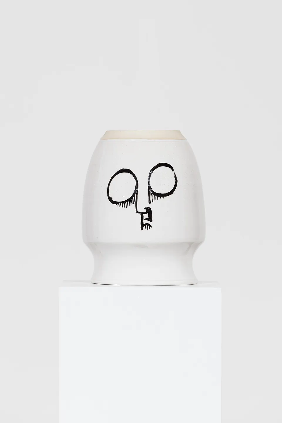 Judith Hopf, erschöpfte vase