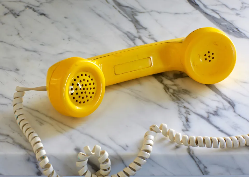 Roe Ethridge, Yellow Phone