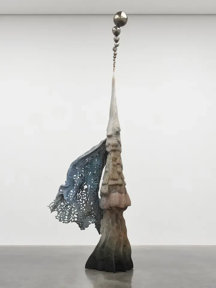 MARGUERITE HUMEAU, Stillenary (The Guardian of the Emergence): the paradox of creating movement through perfect