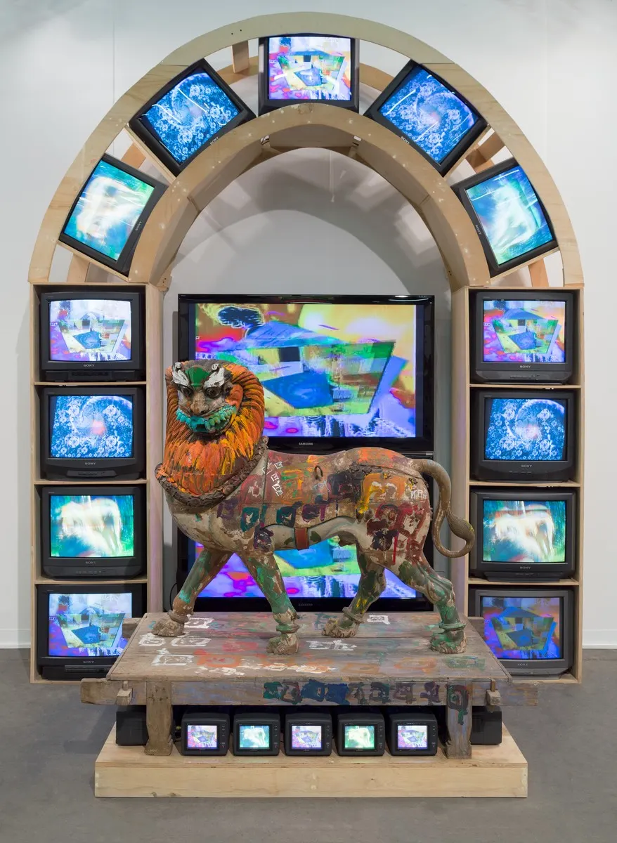 Nam June Paik, Lion