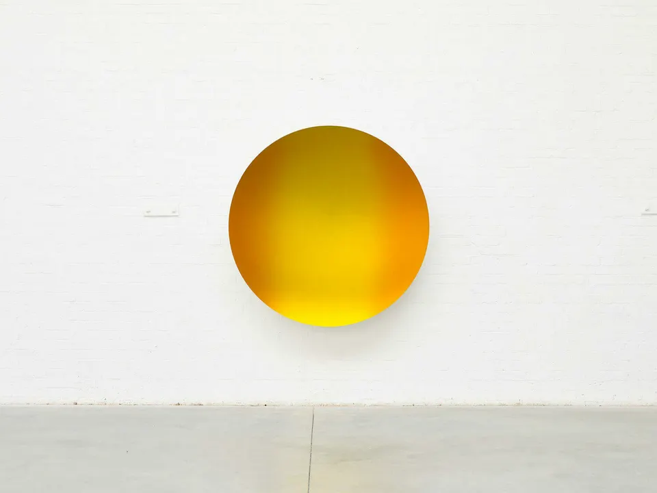 Anish Kapoor, Glisten (Spanish Gold and Pagan Gold mix dark to light)