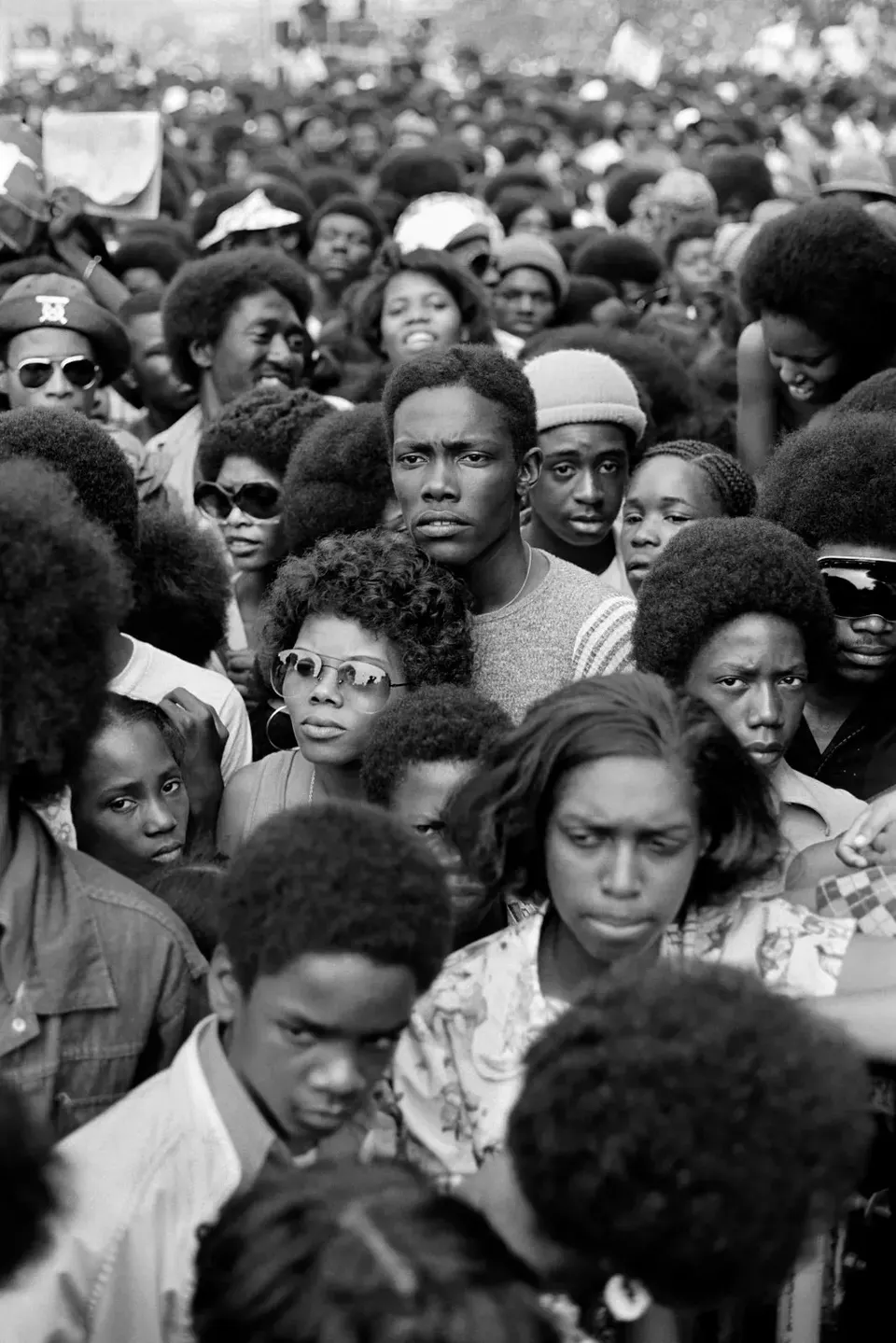 Kwame Brathwaite, Untitled (Crowd on Human Kindness Day)