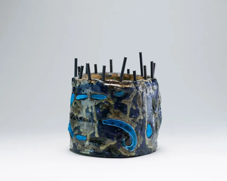 Sahar Khoury, Untitled (Green blue crown)